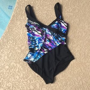 Catalina swim suit size 16